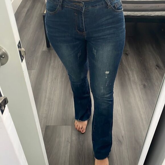 Flare pants brand new without tag mid rise.i am 5.2 - Picture 1 of 2